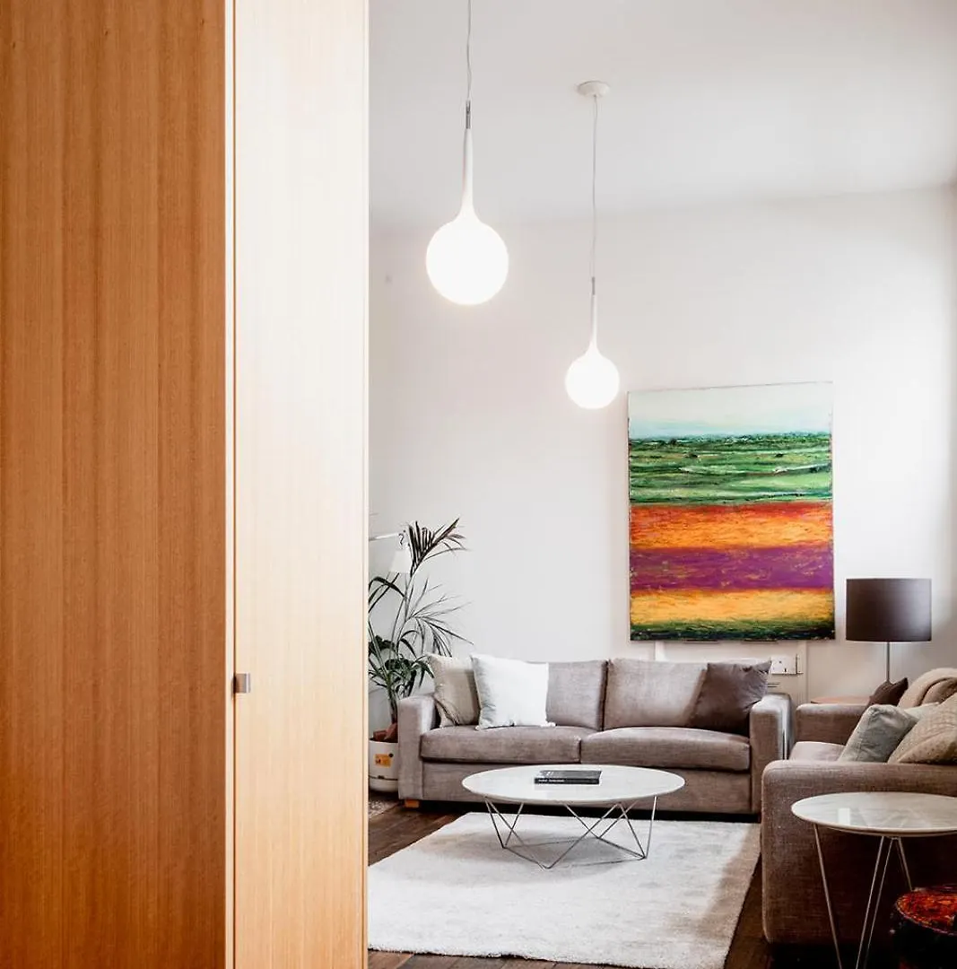 Inner-City Sanctuary With Off-Street Parking Hobart Ferienhaus